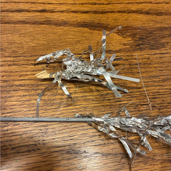 Vintage Aluminum Christmas Tree - Picture 14 of 15